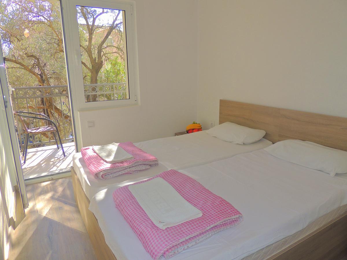 Guest House Jelena Budva Exterior foto